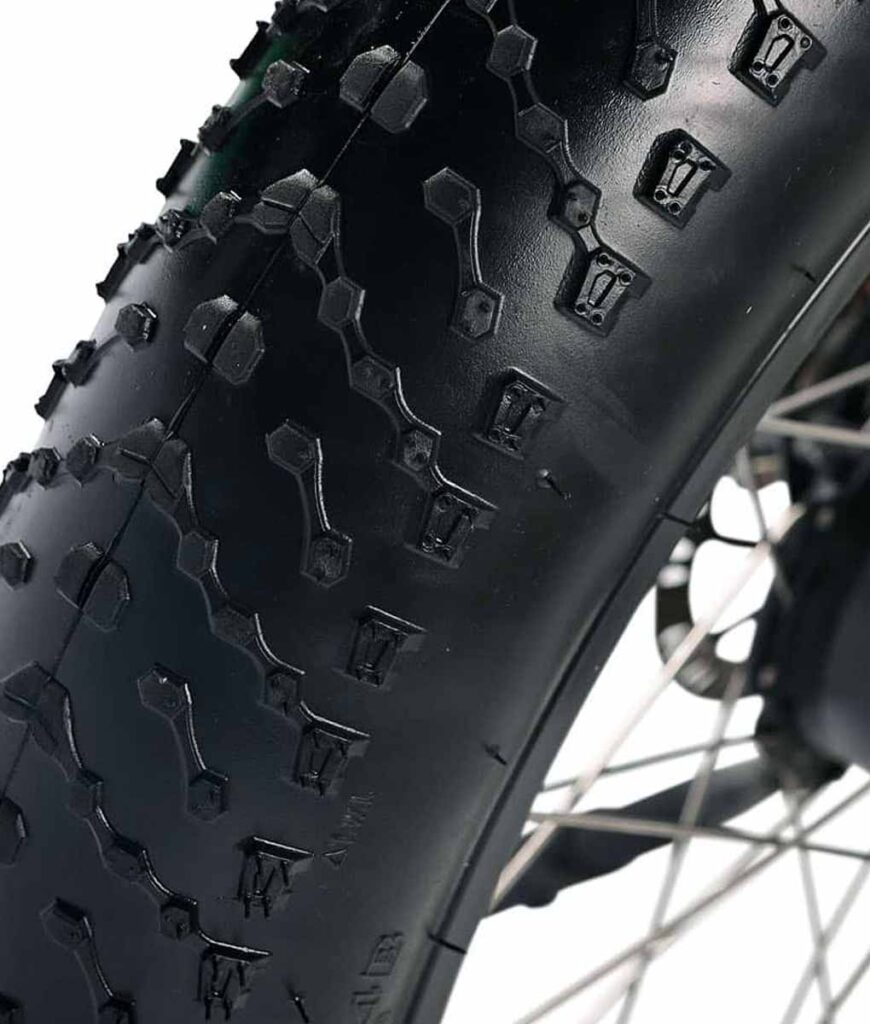 Bintelli Tremor Kenda Tires